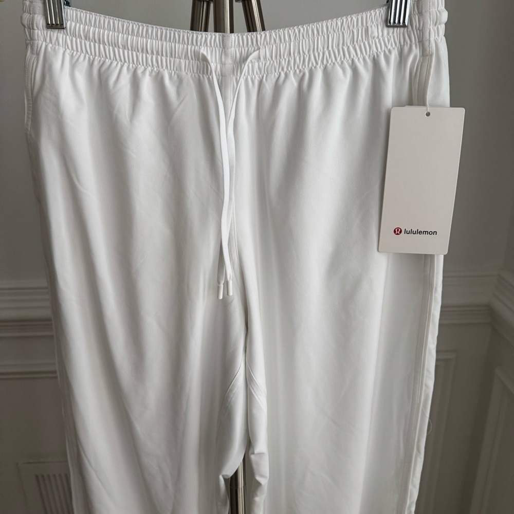 NWT Lululemon Court Rival Wide-Leg Track Pants White Regular 32” Size 6 - Picture 6 of 10